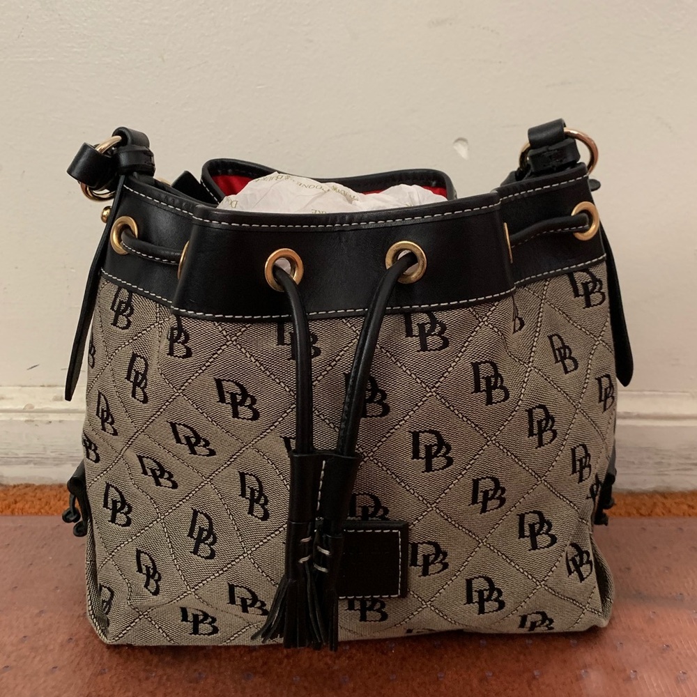 Dooney & Bourke Hobo bag